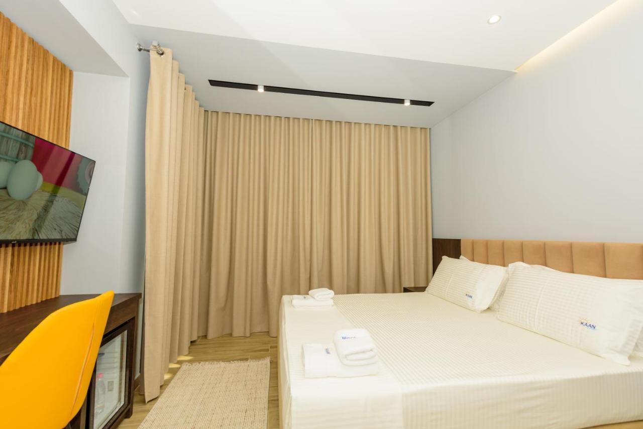 Kaan Hotel Radhimë Buitenkant foto
