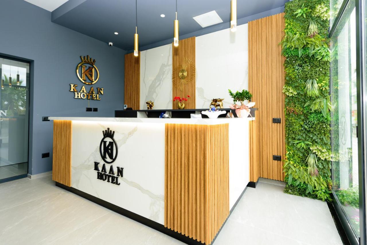 Kaan Hotel Radhimë Buitenkant foto